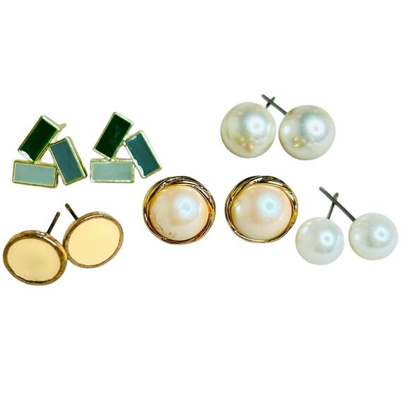 Small Lot Dainty Stud Earrings Pierced - Picture 2 of 2